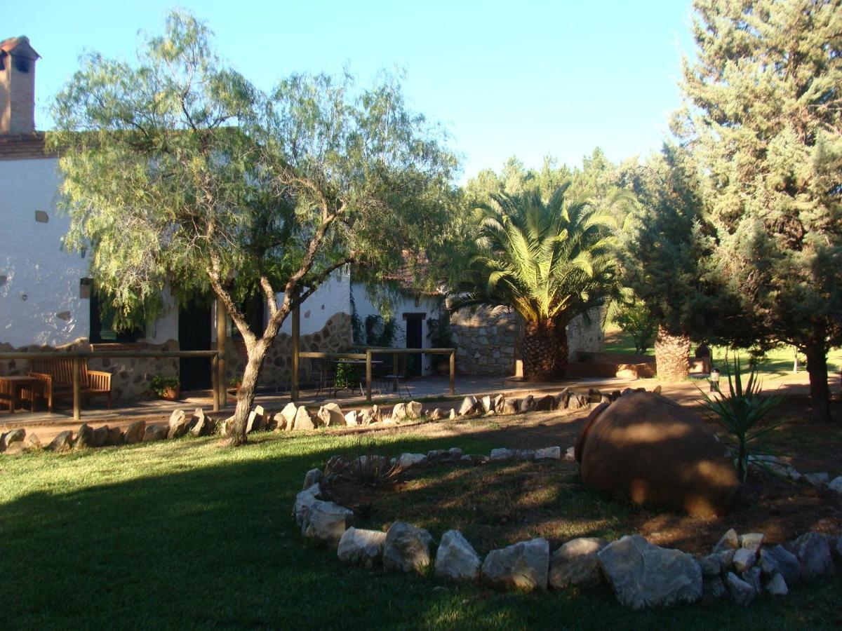 Complejo Rural Puerto Penas Hotel Aroche Eksteriør billede